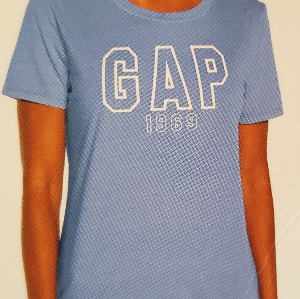 GAP Logo Tee